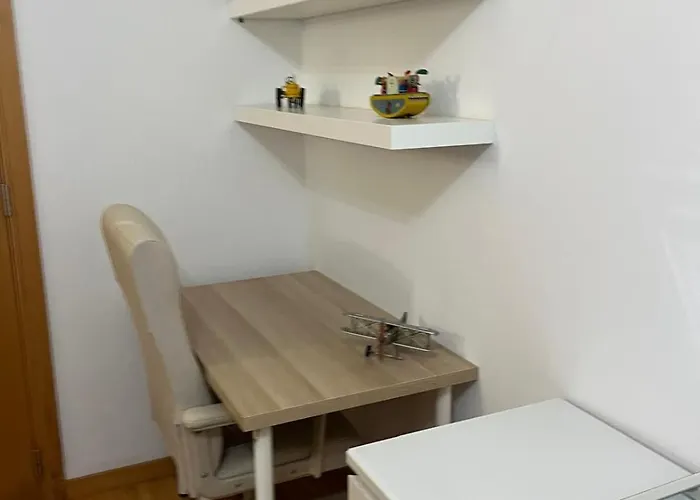 Home2book Design Pool & Wifi